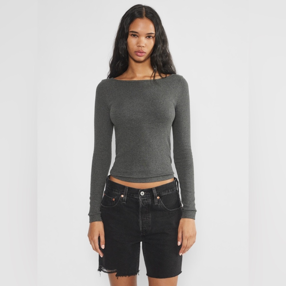 Levi's Women's 501 Originals High Rise Mid Length Jean Shorts